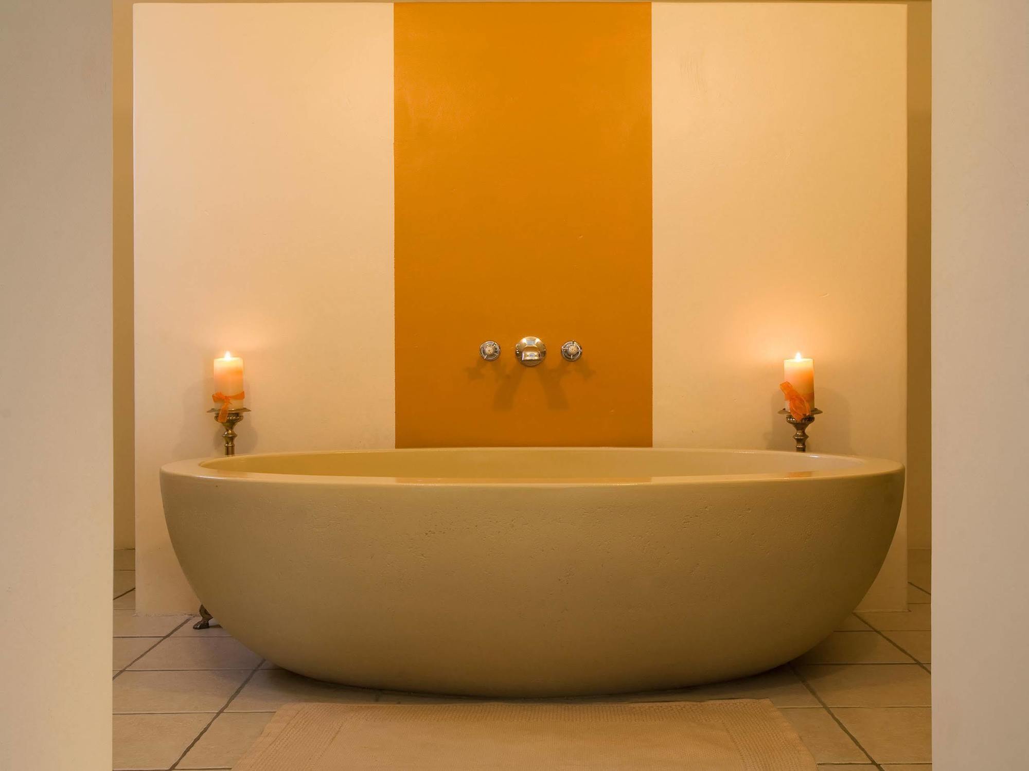 האוט ביי Art Gallery Guest House - Thandekayo מראה חיצוני תמונה